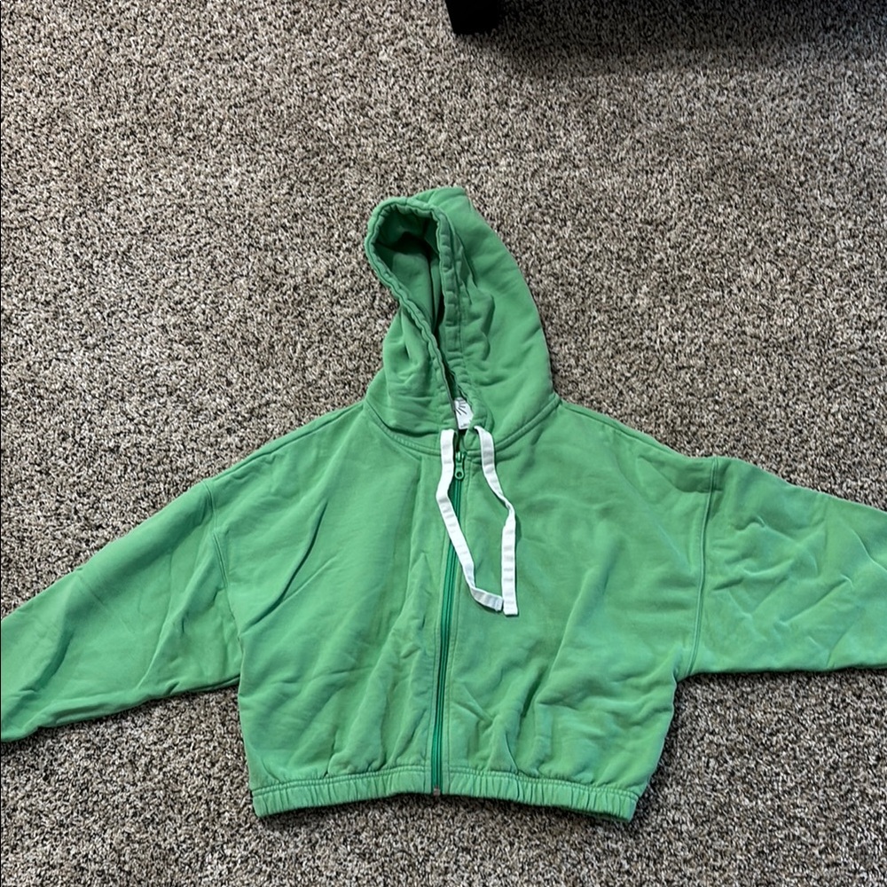 Green cropped aerie Hoodie